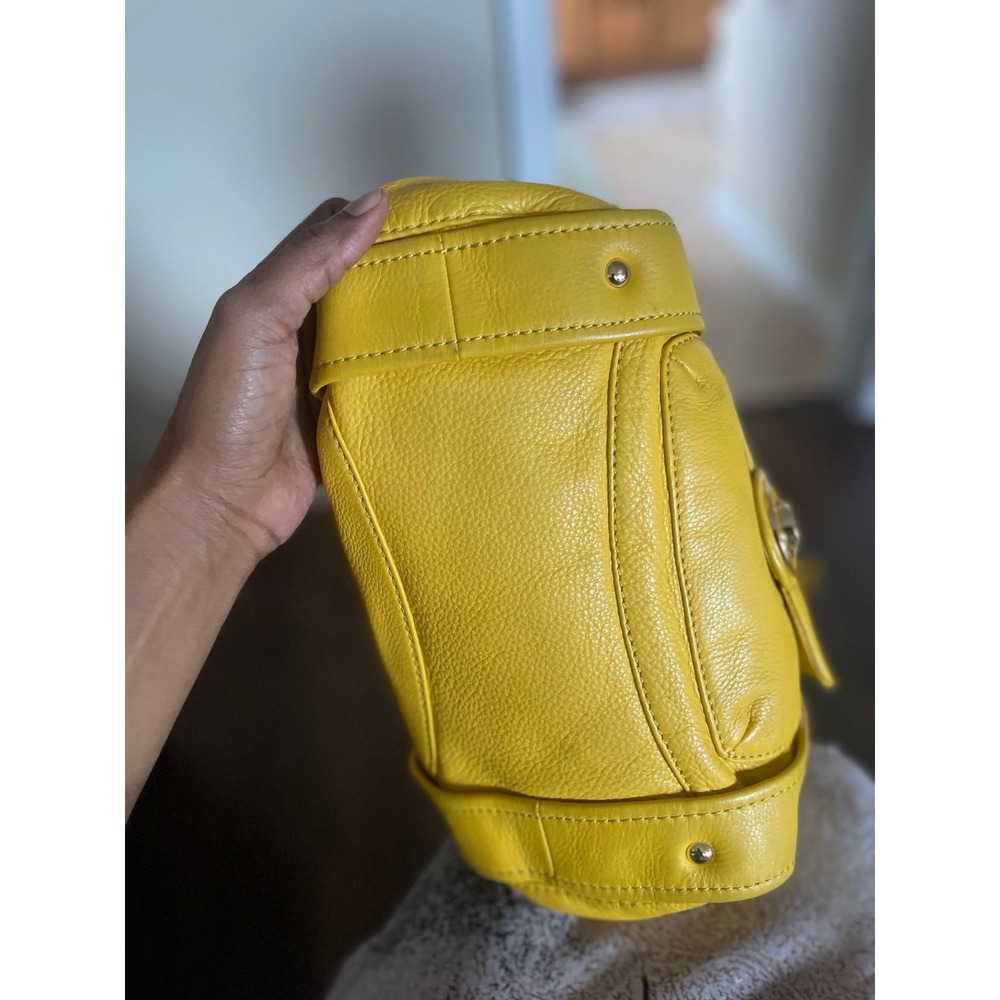 MICHAEL KORS A-0901  YELLOW   Pebbled Leather Large Shoulder Satchel Pocket Tote - Picture 4 of 9